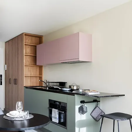 Апартаменты Townhouse N9 *